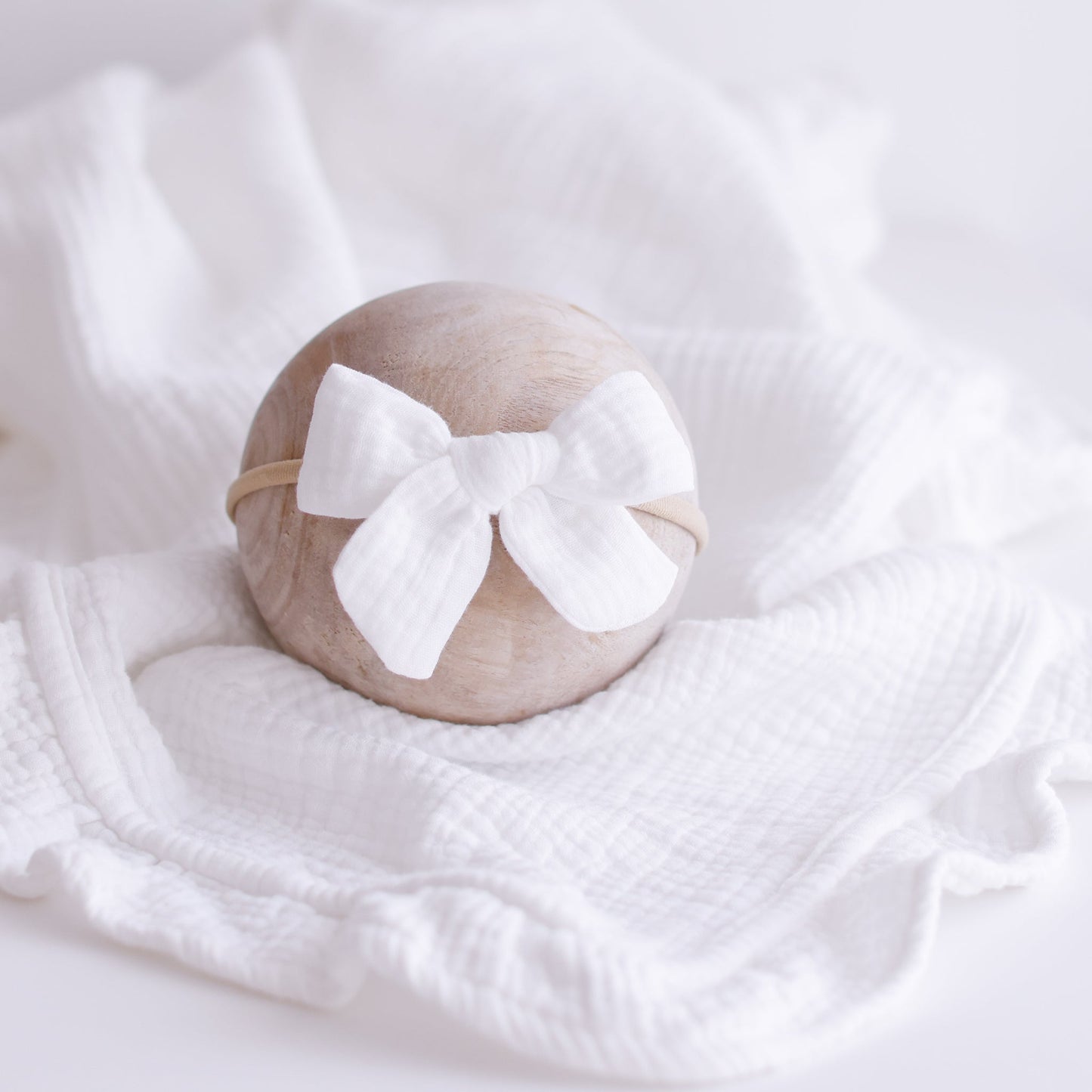 Ollie and Echo | White Muslin Baby Bow