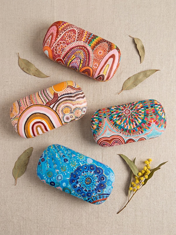 We Are One Aboriginal art hard-shell travel case by Jacinta-Rai Ridgeway-Maahs, Koh Living (view 4)