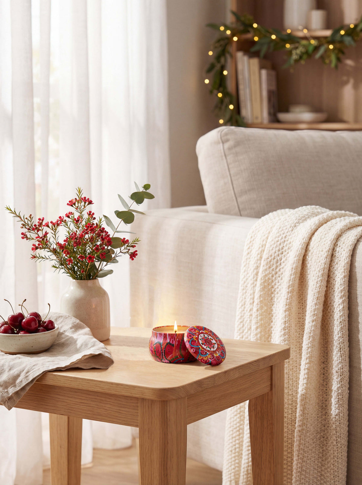 Christmas Bush scented candle tin (view 2)