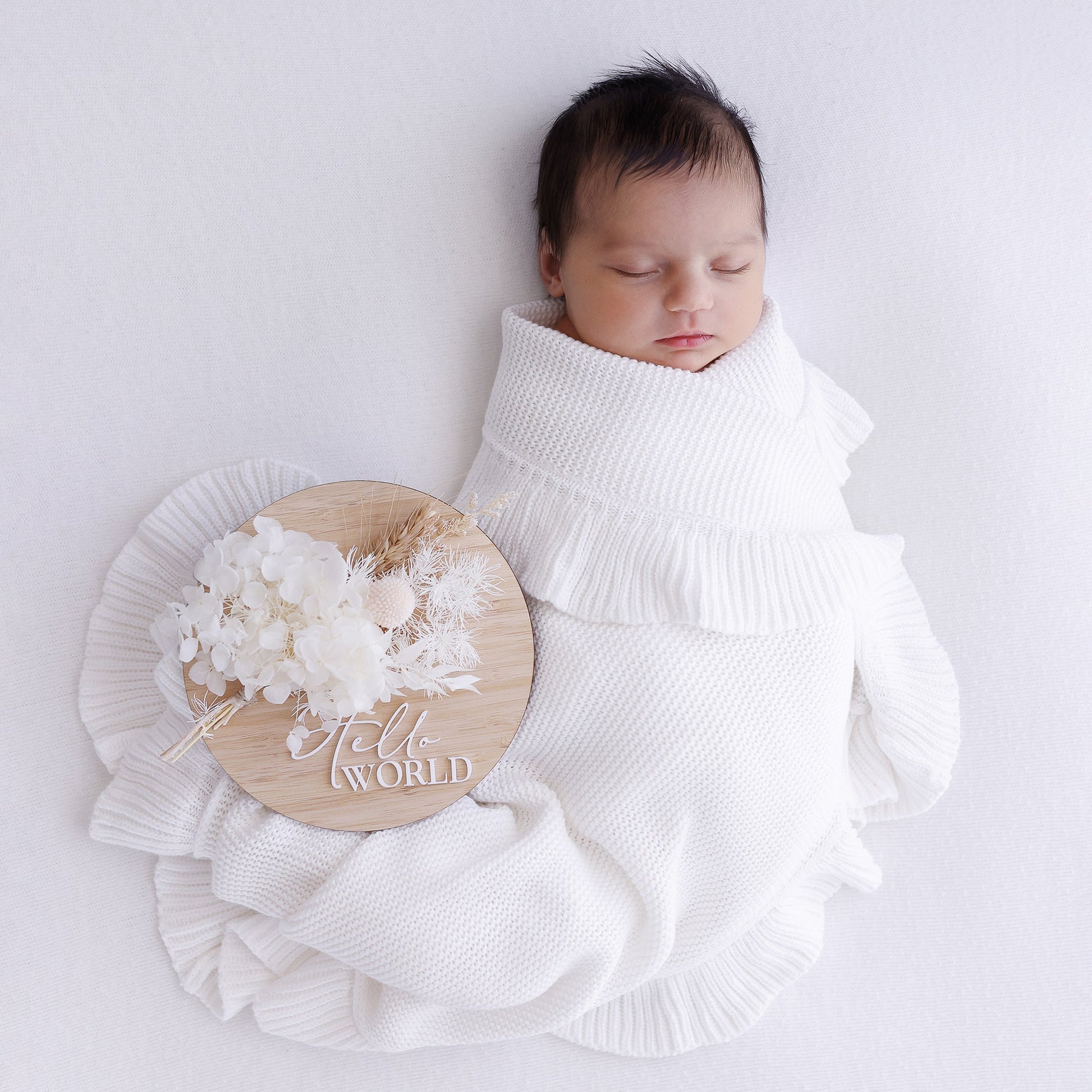 Ollie and Echo | Knitted Frill Blanket